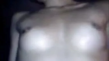 Adam karısıyla eski yeşilçam pornoları birlikte