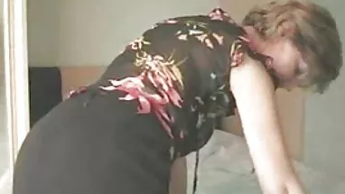 Kızıl saçlı dom sürtük eğilir eski türk filmi porno ve onu kedi gösterir