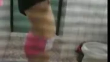 KIZ ONU GÖSTERİR eskitürkpornofilimleri