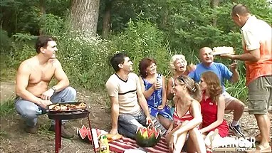 Çok sıcak esmer sahip olan seks eski türk porno video ile bir BBC ve boşalmak