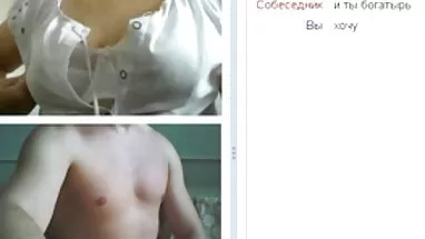 Küçük bal parmak eskiturkpornosu sarışın