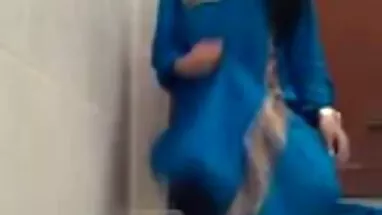 Sıcak lezzetli kız eski yeşilçam pornosu